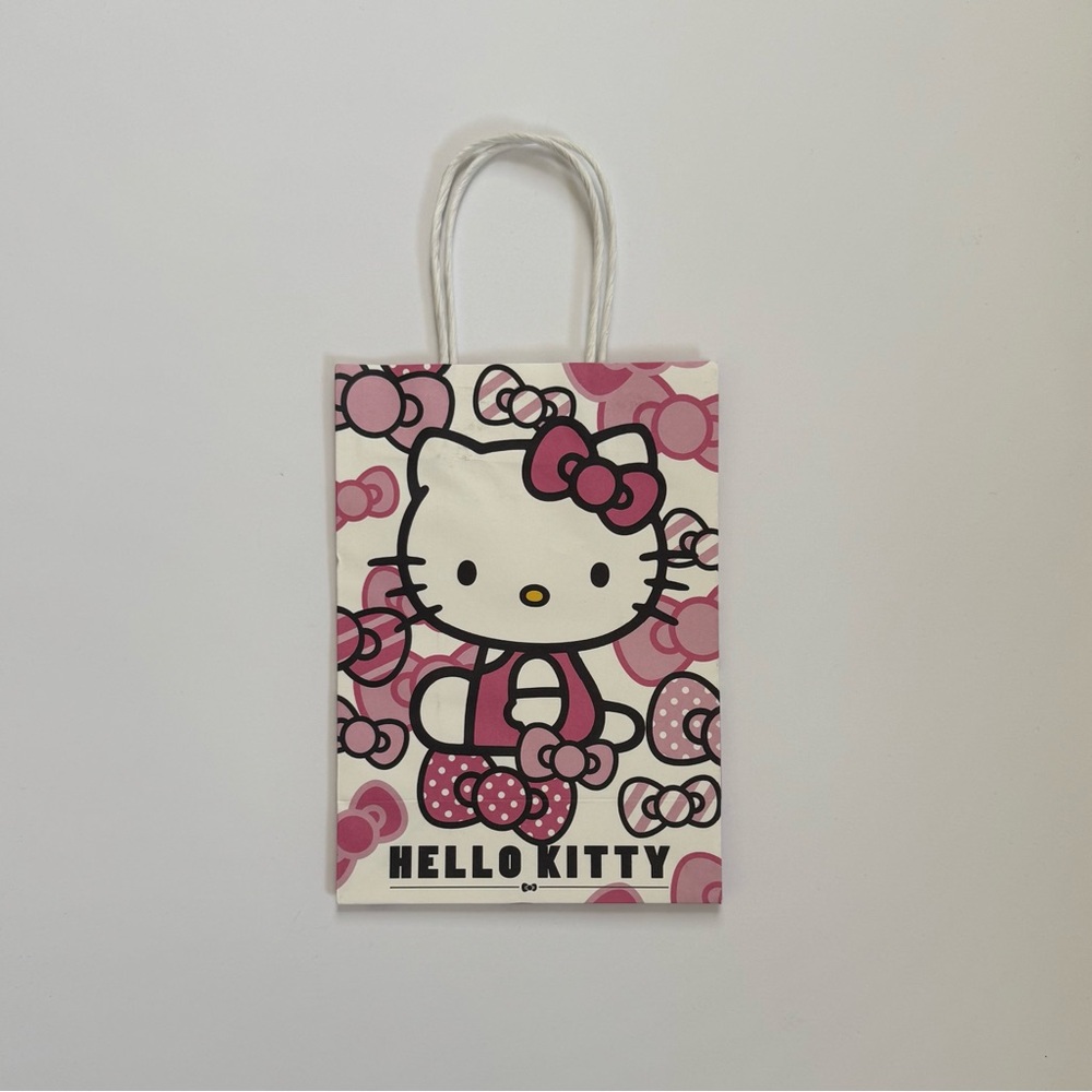Hello Kitty Gift Bags Set - Picture 4 of 4